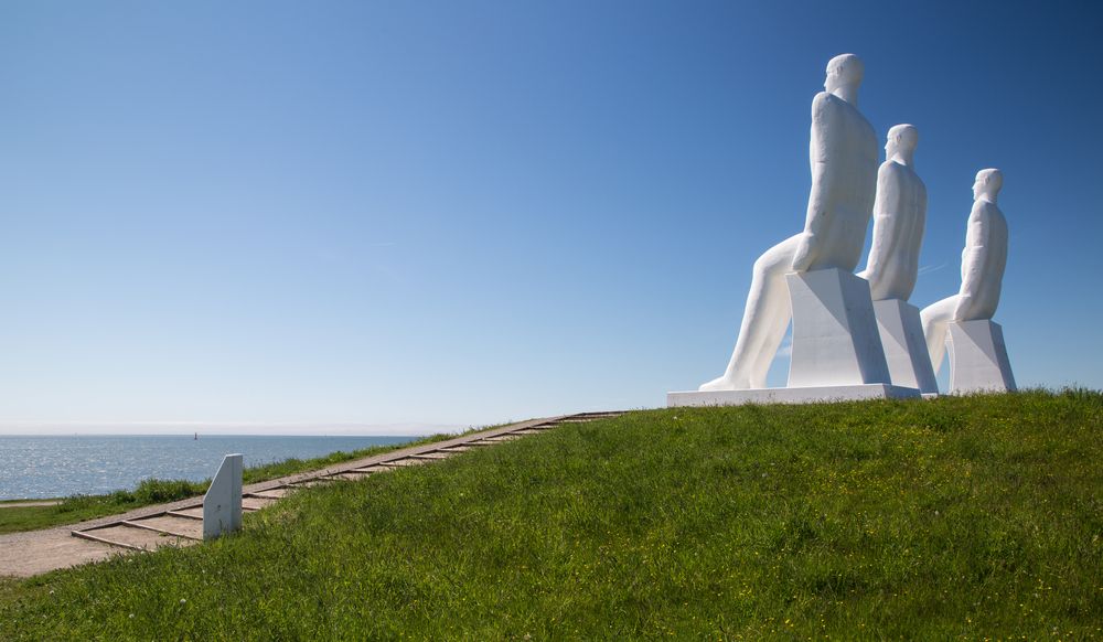  Man Meets the Sea The giant statues of Esbjerg - Wanted in Europe